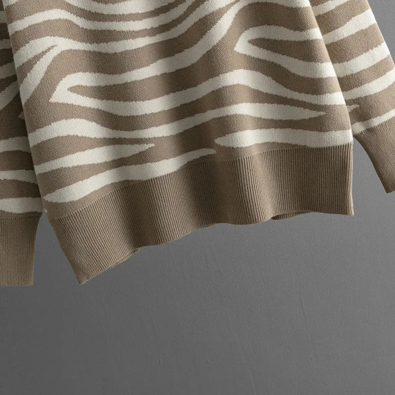 Women's Zebra Cashmere Lounge Set – Soft Chic Comfortable Style