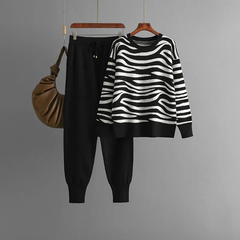 Women's Zebra Cashmere Lounge Set – Soft Chic Comfortable Style
