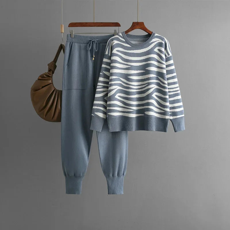 Women's Zebra Cashmere Lounge Set – Soft Chic Comfortable Style